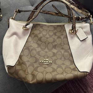 Coach crossbody purse. Excellent condition
